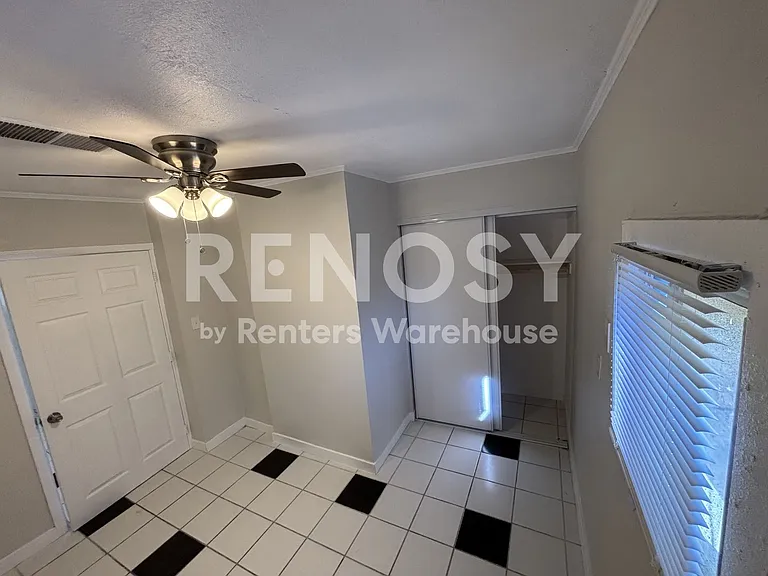 2818 W Heatherbrae Dr — Photo 26