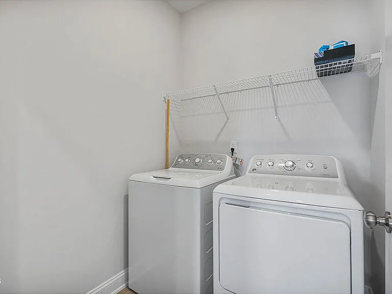 1809 Delaney Hills Ln — Photo 39