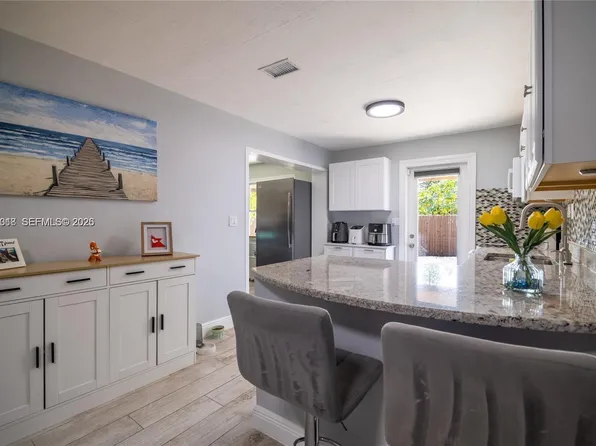 2950 NE 11th Ave, Pompano Beach, FL 33064