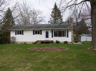 1345 Primrose Ln, Dewitt, MI 48820