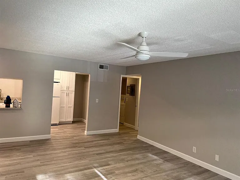 1324 S Pine Ridge Cir #D2 — Photo 6