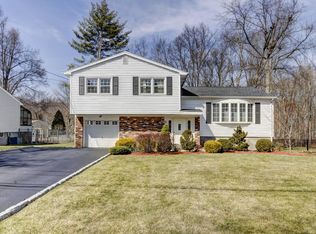 225 Runnymede Pkwy, New Providence, NJ 07974