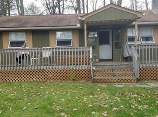 2127 Vacation Ln, Pocono Summit, PA