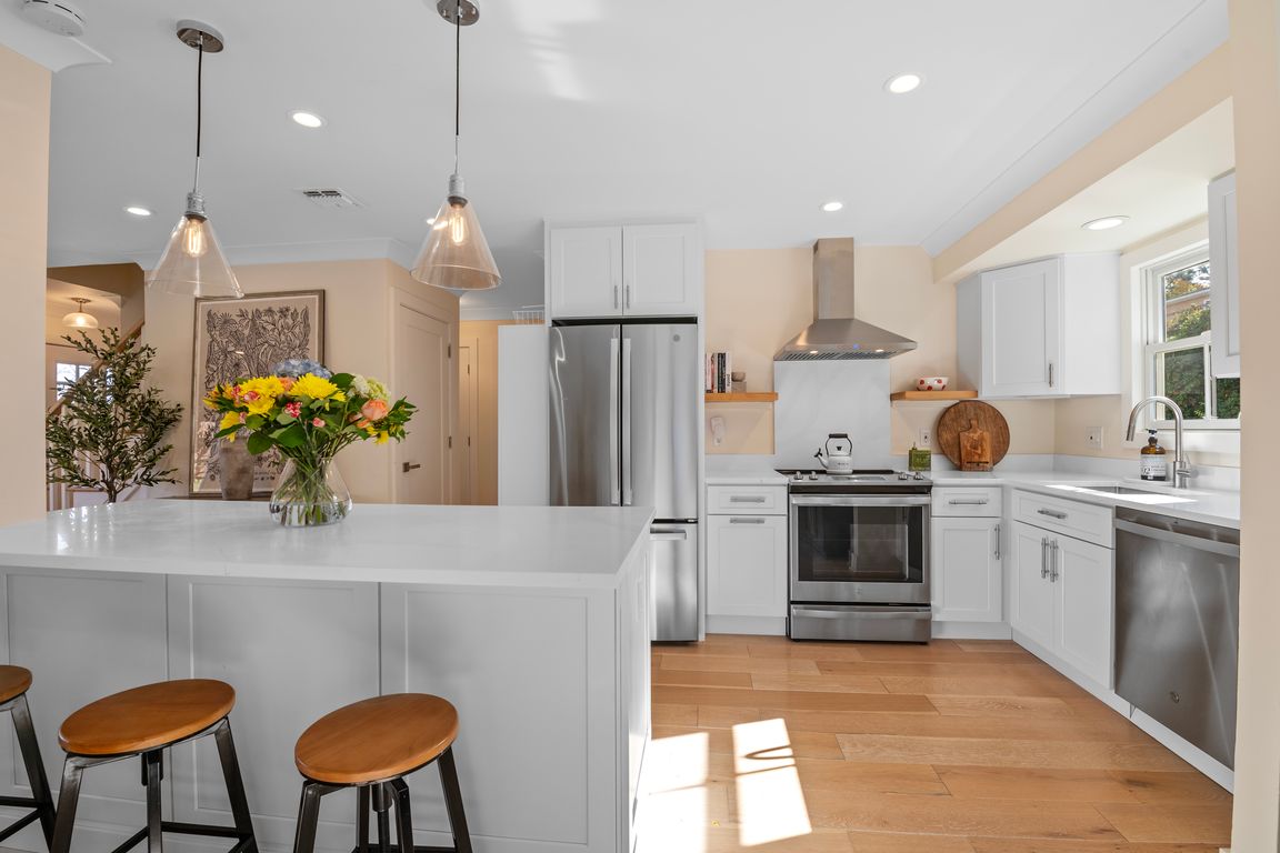 next background image