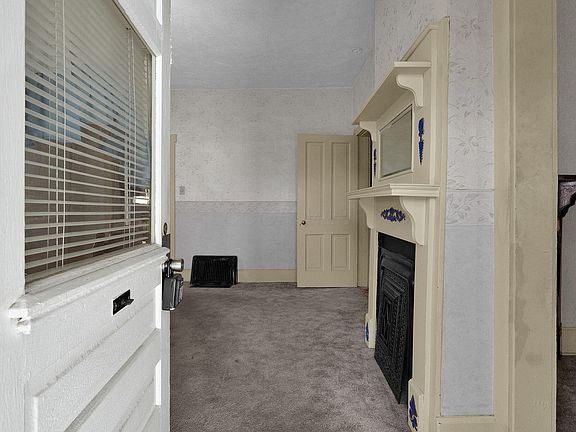 5th image of 171 West St