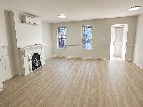 1195 Saint Marks Ave #1, Brooklyn, NY 11213
