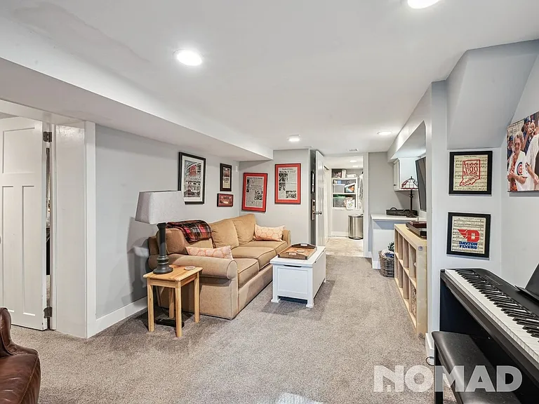 220 S Emerson St — Photo 17