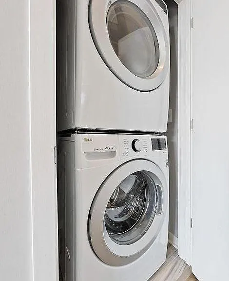 430 Jefferson Ave #203 — Photo 7