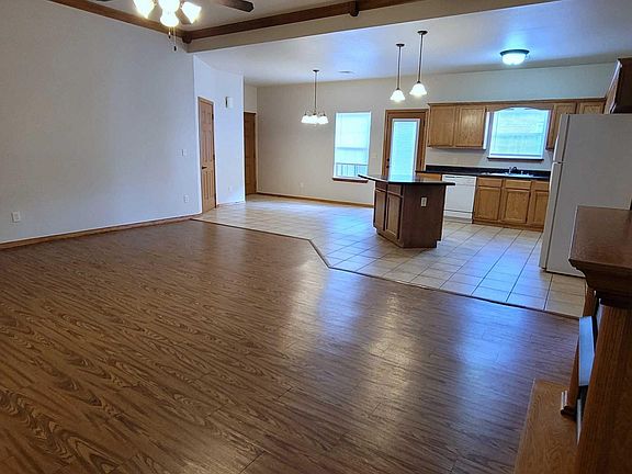 3rd image of 815 Hindman Dr #1