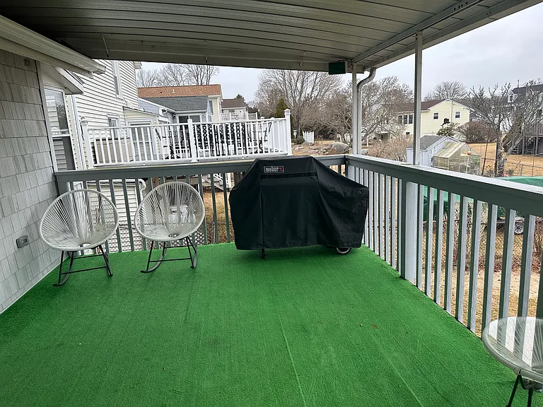 63 Langworthy Ave — Photo 3