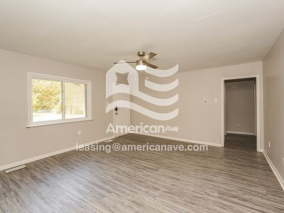 722968_001_living_room_2.jpg