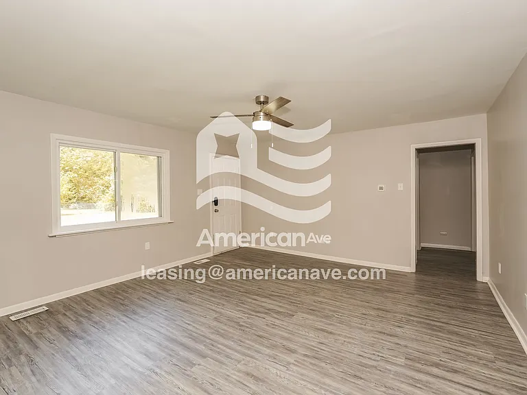 722968_001_living_room_2.jpg