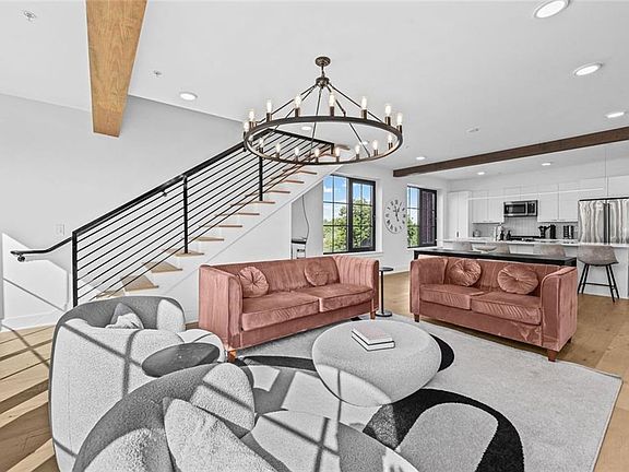2nd image of 346 Peters St SW #301