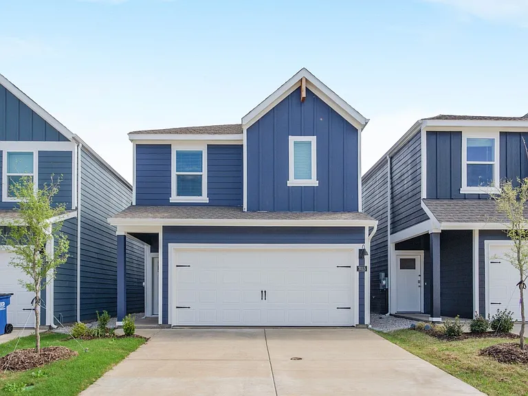 7015 Moonflower Ln — Photo 2