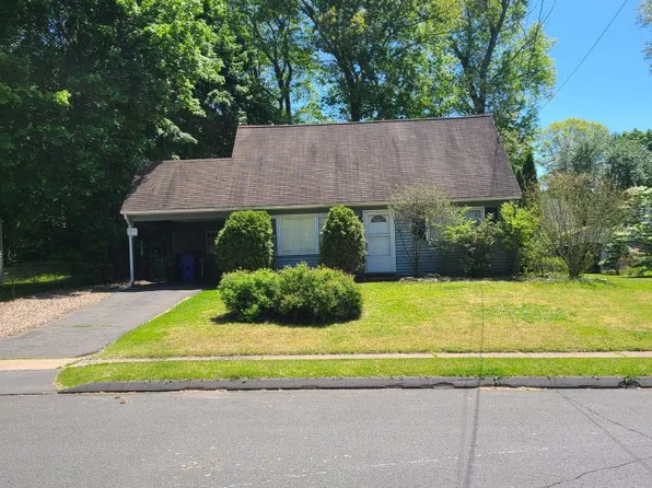 45 Legion Dr, East Hartford, CT 06118