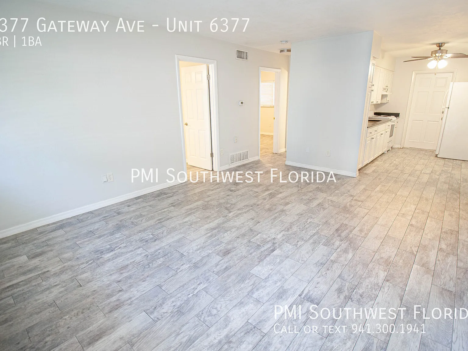 2/1 Condo Near Shopping and Entertainment in Gulf Gate! — Photo 2
