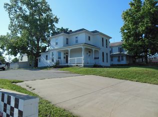 609 S Maguire St #B, Warrensburg, MO 64093