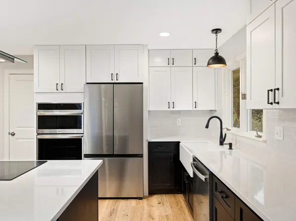 10301 Humboldt Ave S, Bloomington, MN 55431