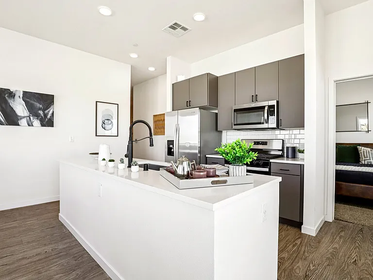 Lura Vegas Apartments — Photo 7