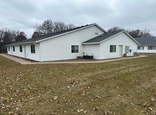 806 Bruce Ct APT B, Menomonie, WI 54751