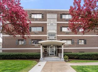 18 Glencoe St APT 27, Brighton, MA 02135