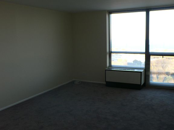2nd image of 2500 N Lakeview Ave APT 2301