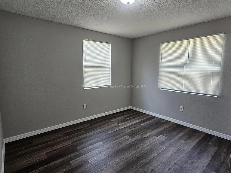 10875 Biscayne Blvd — Photo 15
