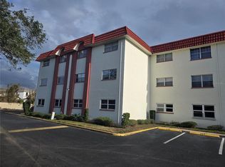 1860 Massachusetts Ave NE APT 103, Saint Petersburg, FL 33703