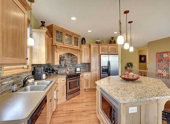 3rd image of 11696 Saint Andrews Cir NE