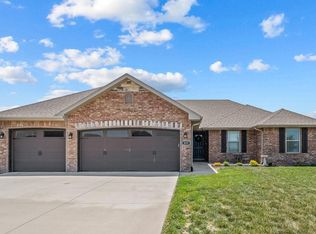 859 Capitol Hill Dr, Rogersville, MO 65742
