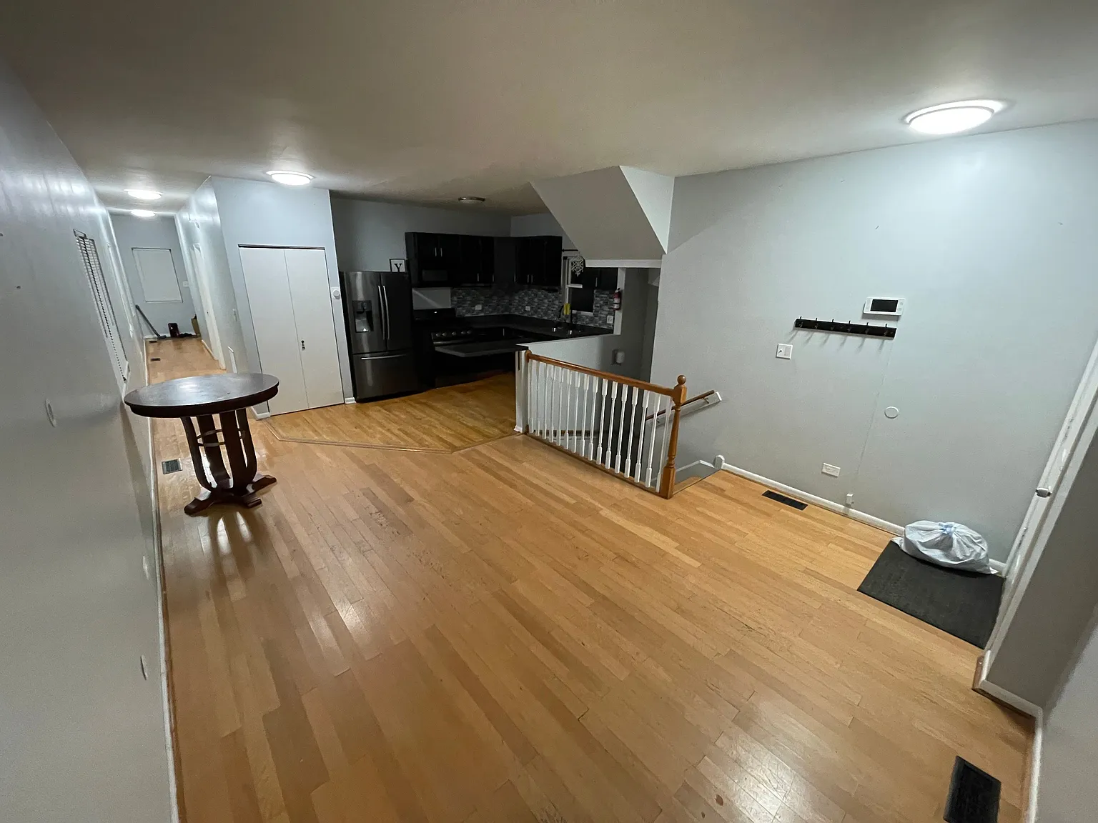 3 bed, 2.0 bath, 1750 sqft, $2,500 — Photo 1