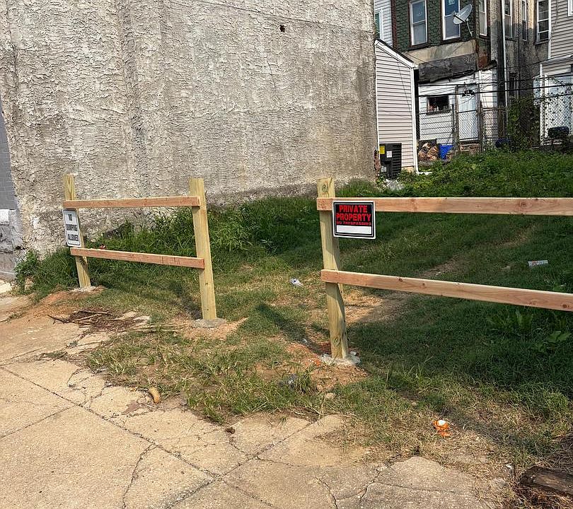 2nd image of 3333 W Firth St