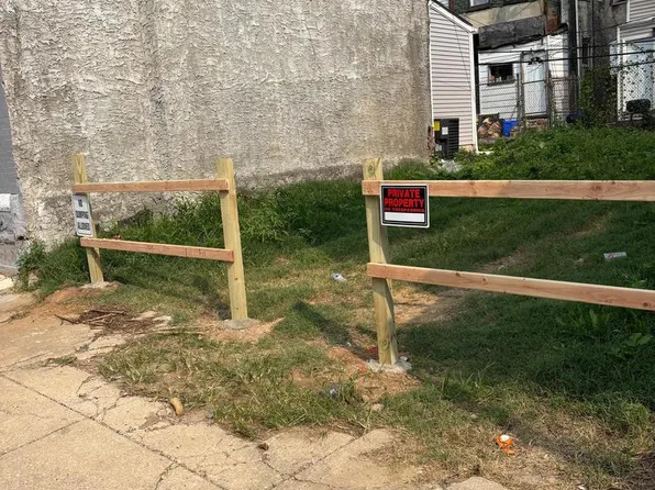 3333 W Firth St, Philadelphia, PA 19132