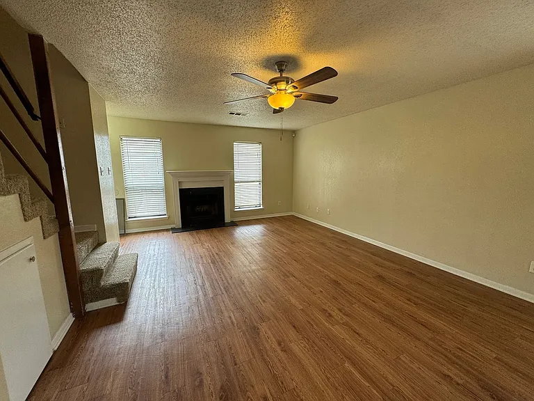 3407 Victoria Cir — Photo 5