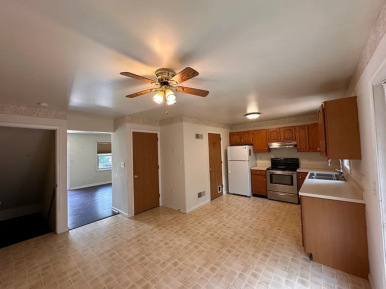 114 Millview Ct — Photo 5
