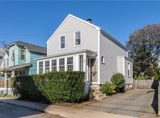 15 Hall Ave, Newport, RI 02840