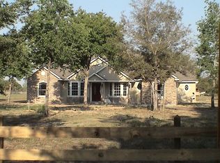 28350 Williams Woods Rd, Tavares, FL 32778