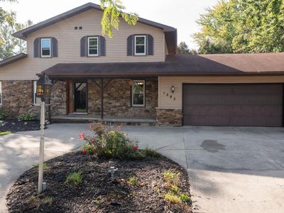 1293 Liberty Ct, Neenah, WI, 54956