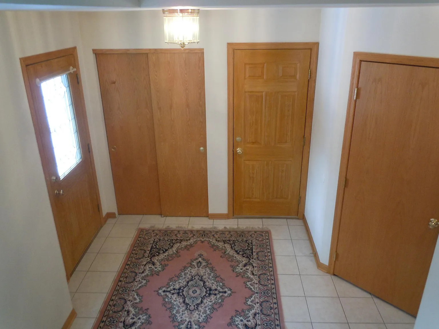 3 bed, 1993 sqft, $2,499 — Photo 4