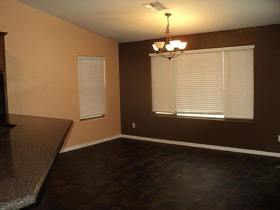 3rd image of 25548 W Magnolia St