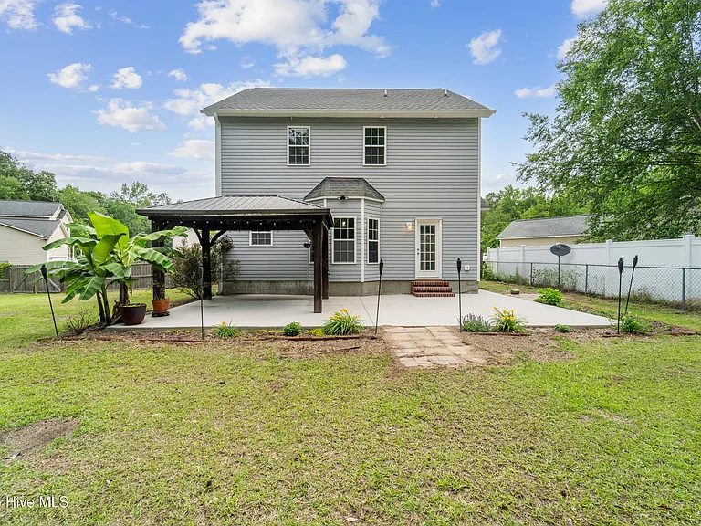 138 Briar Hollow Dr — Photo 17