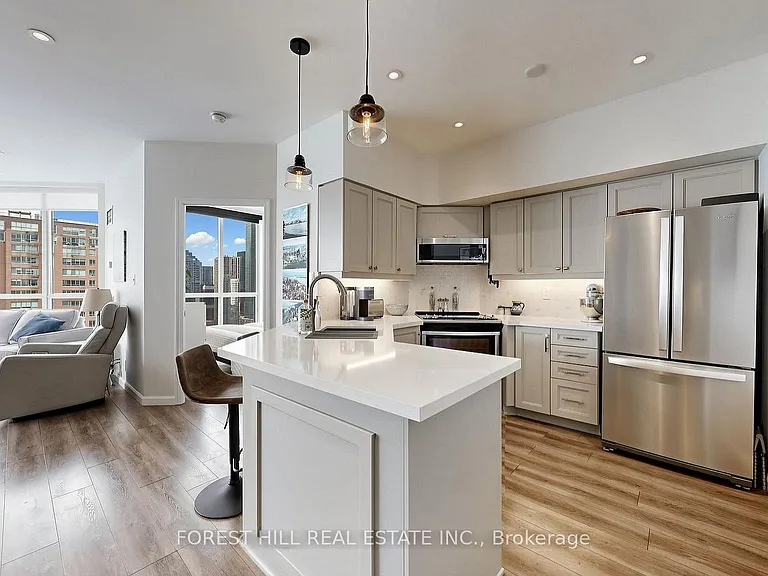 230 Queens Quay W #2816 — Photo 6