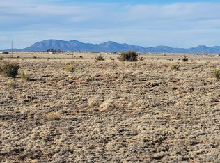 225 McNabb Rd, Moriarty, NM 87035