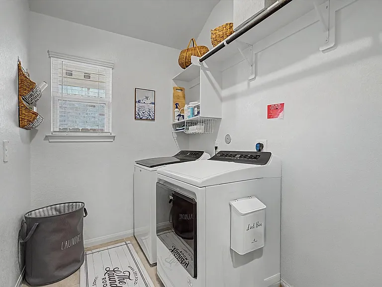 10842 Cliffs View Dr — Photo 39