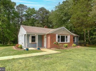 19415 Point Lookout Rd, Lexington Park, MD 20653