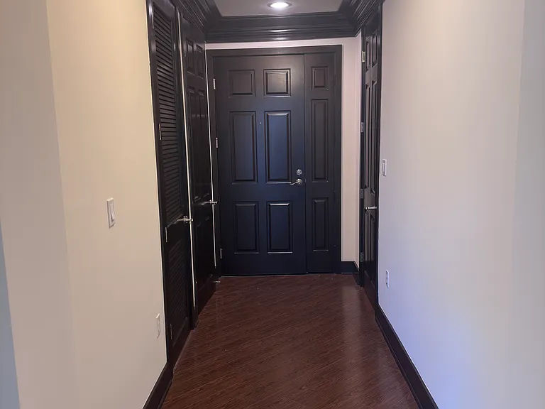 1138 Glenville Dr — Photo 17