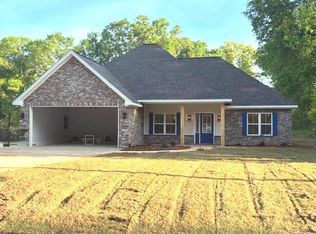 381 Troy Ln, Starkville, MS 39759
