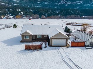 1027 Salmon River Rd, Columbia Shuswap, BC V1E 3G3