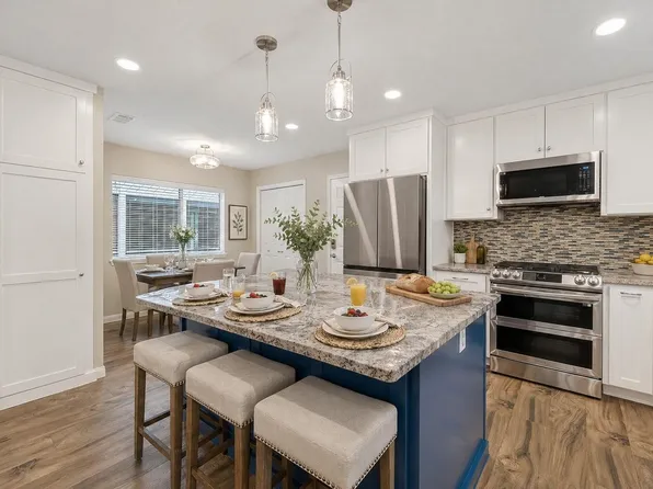 1023 Forest Home Dr, Houston, TX 77077