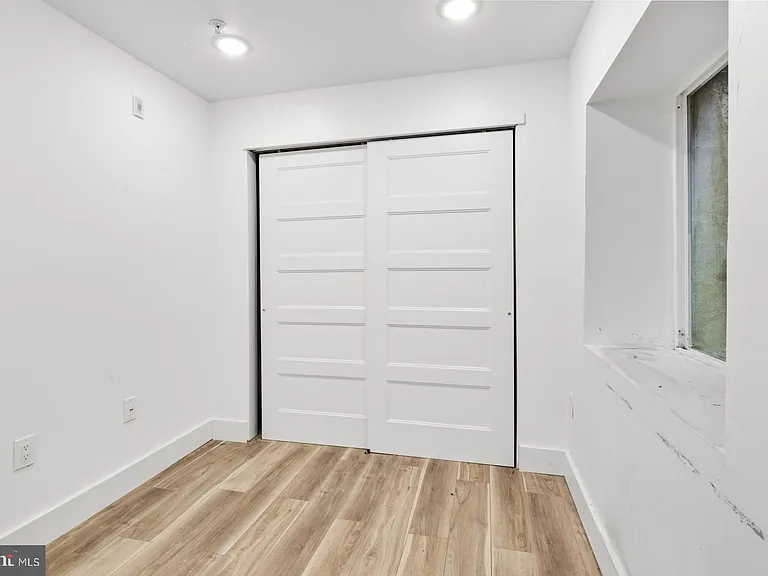 1153 N Front St #1R — Photo 21